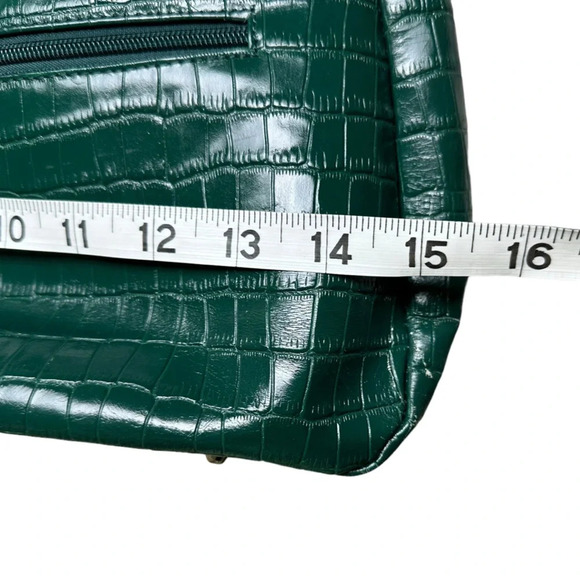 MAXX New York Green Croc Embossed Leather Shoulder Bag Silver Hardware Mobwife - Picture 12 of 16